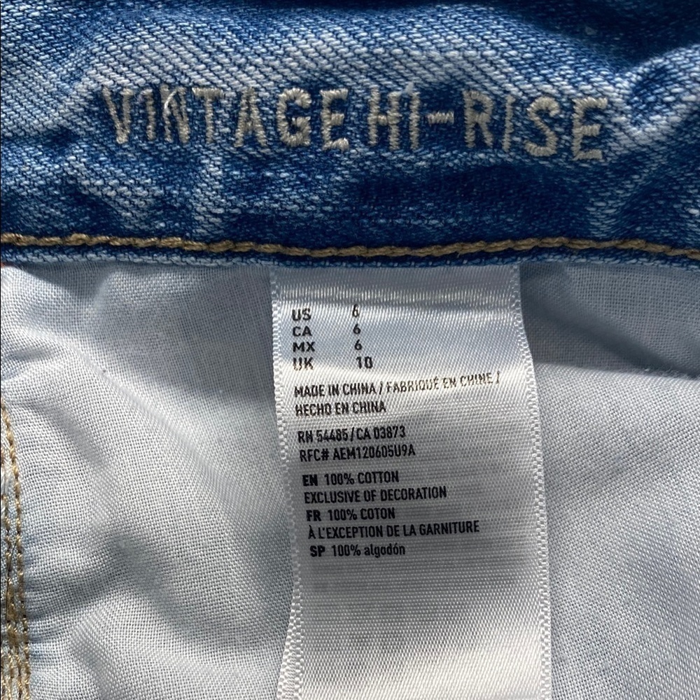 American Eagle Outfitters Vintage Hi-Rise Short Hand Painted Distressed Size 6 - Picture 3 of 13